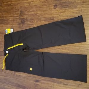 Wondering scrub pants black petite xxs